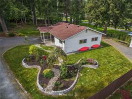 17442 Lake Desire SE
