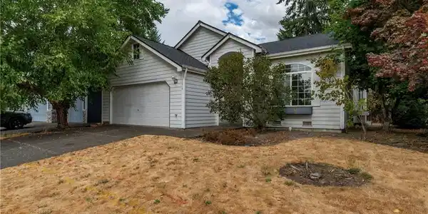 7219 205th E