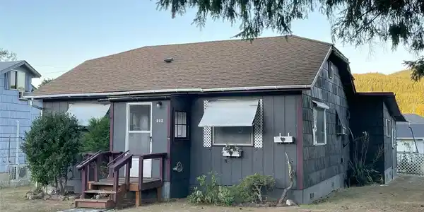 302 Taylor