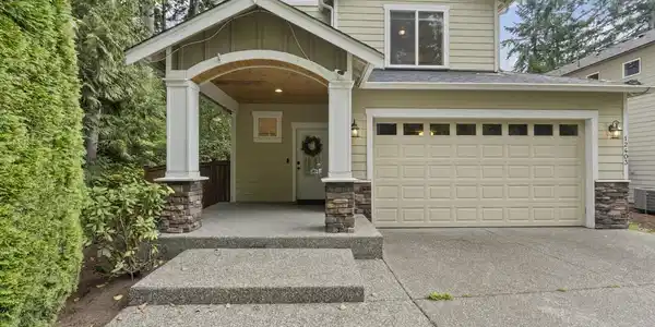 12403 17th Ave SE
