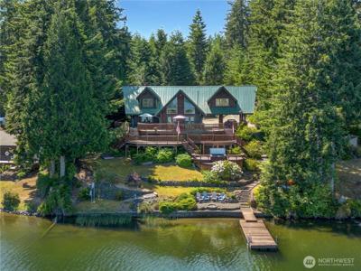 4744 Panther Lake W