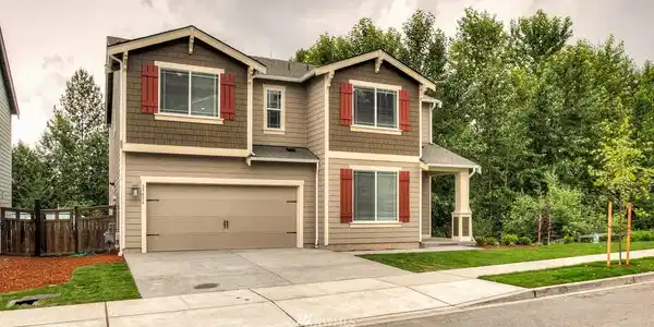 4038 80th NE