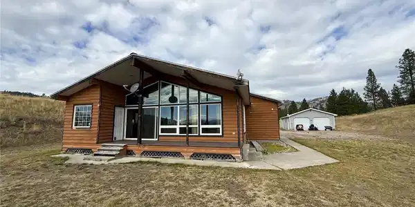 16 Pretty View Acres