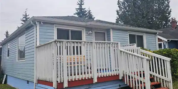 2301 Hosmer
