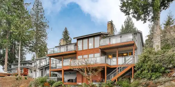 10 Bowline Court