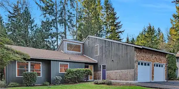 3015 255th SE