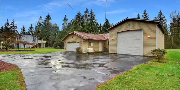 31310 76th NW