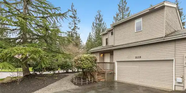 2125 Birch