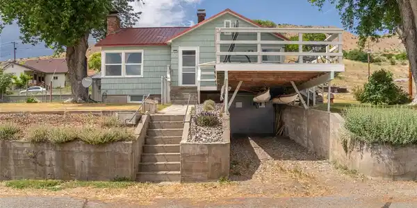 462 Beach