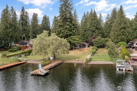 31089 Lake Morton SE