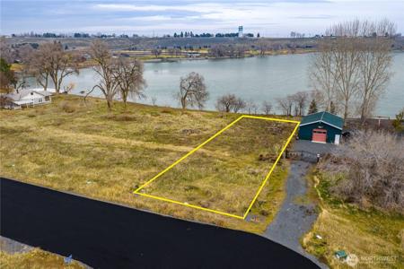 15 Valley NE