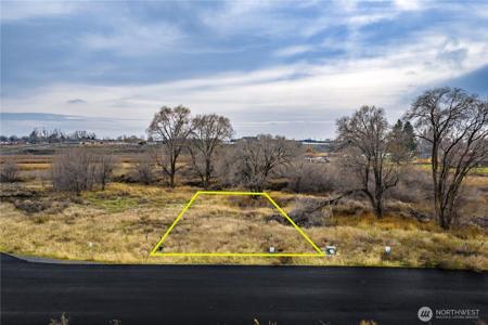 20 Valley NE