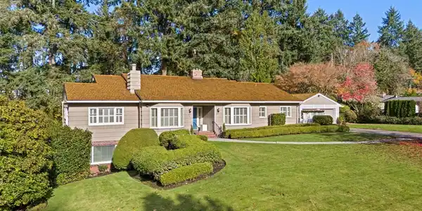 1 Forest Glen SW