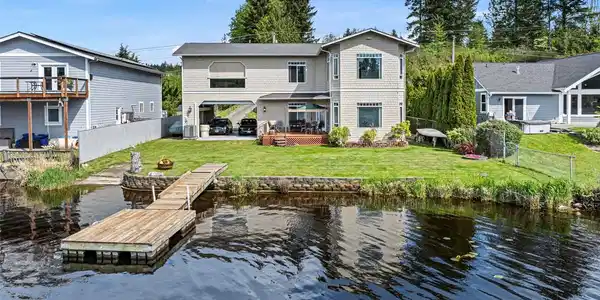 5970 Long Lake SE
