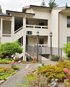 23401 Lakeview