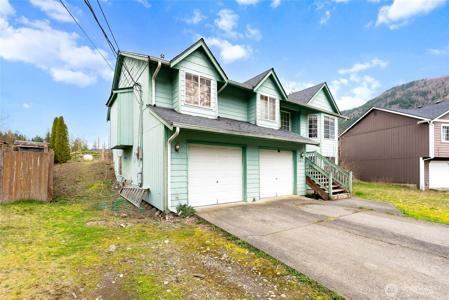 2951 Green Valley