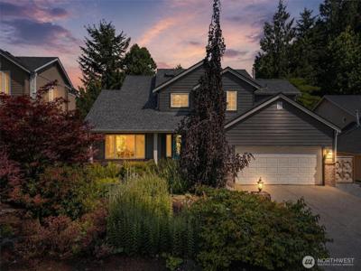 1322 Farwell NW