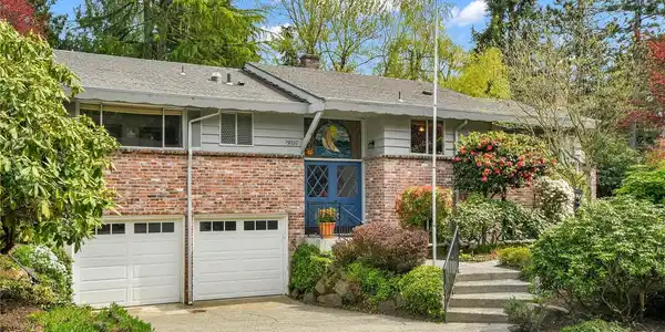 19220 46th NE