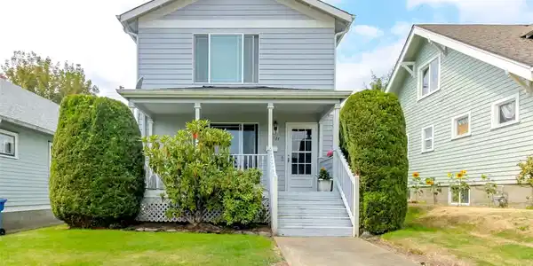 1724 Ainsworth