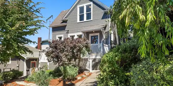 226 NW 40th Street