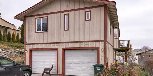 380 Chelan Avenue