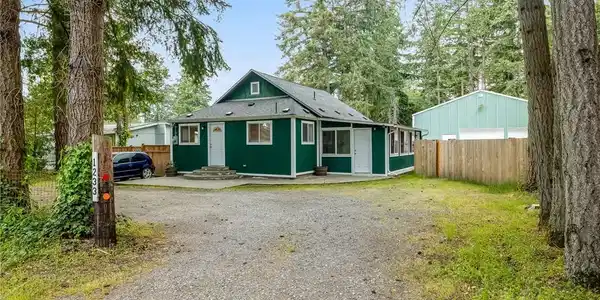 1233 Union Mills SE