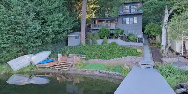 5218 Lake Bosworth