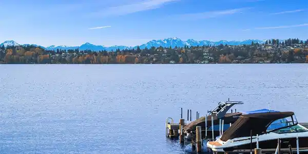 6363 Lake Washington NE