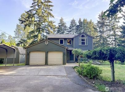 8610 Long Lake SE