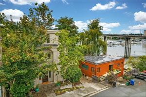 2509 Everett E