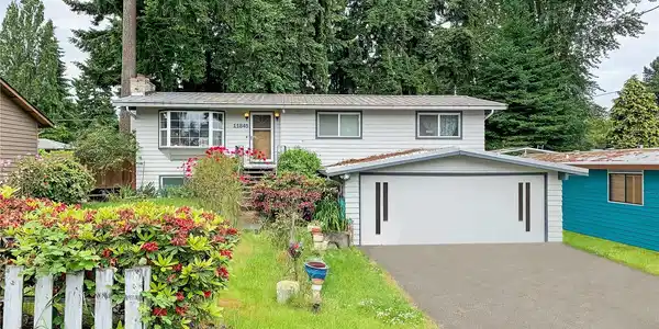 11845 11th S