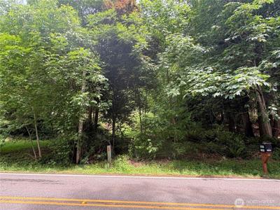 1506 Summit Lake Shore NW