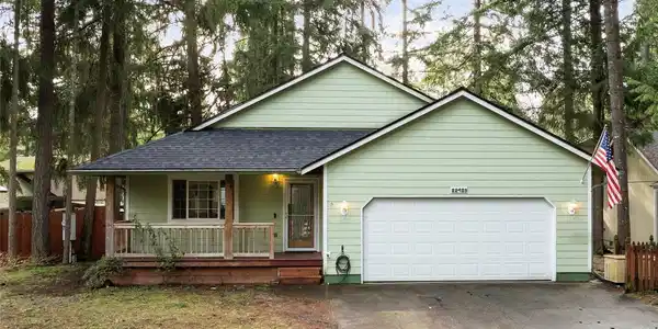 22429 Clearview SE