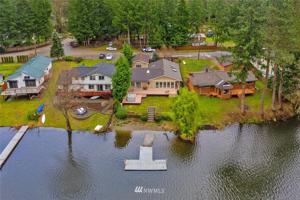 323 Lakepoint Place