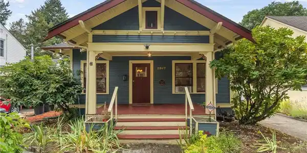 2507 Capitol