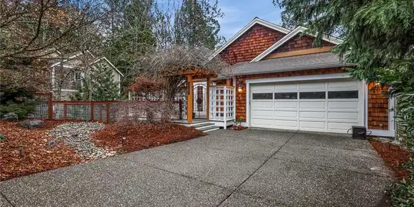 3248 Agate Heights