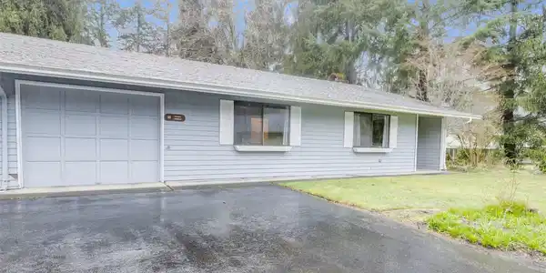3300 Carpenter SE