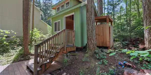 22206 Bluewater SE
