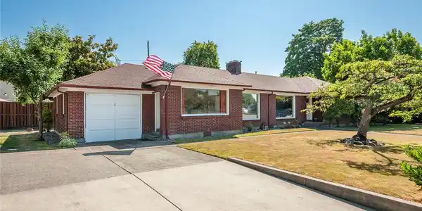 2615 Ocean Beach