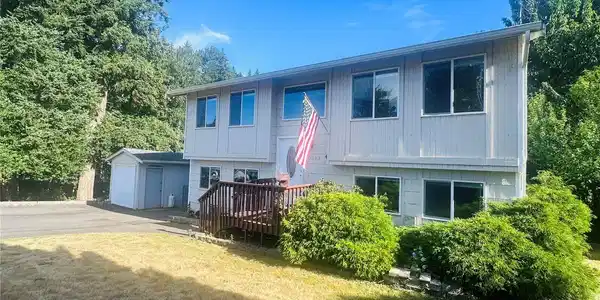 10223 Sitkum SE