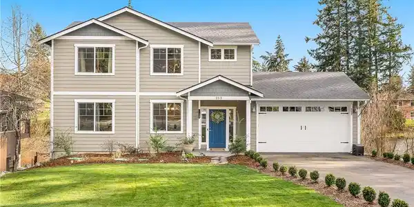252 Loch Lane