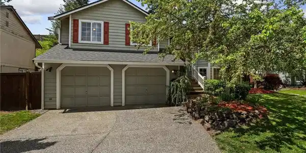 926 123rd NE