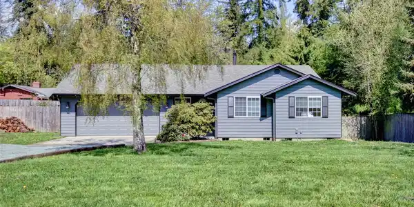 2513 256th NW