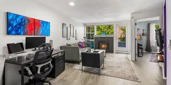 232 Belmont E
