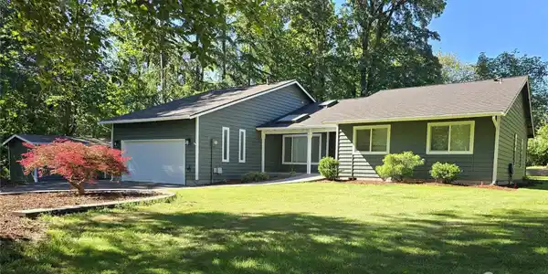 31207 Lake Morton SE