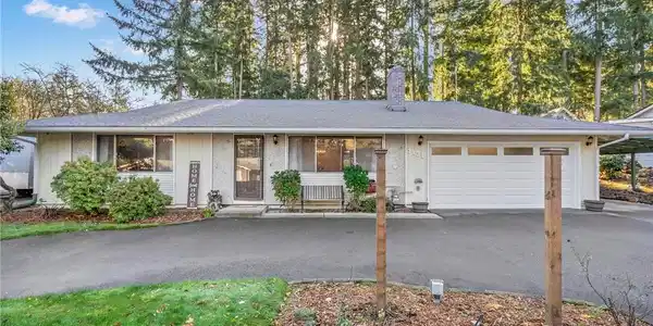 7131 Timberlake SE