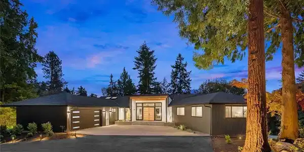 12422 68th NE