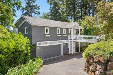 9210 Parkwood Ridge