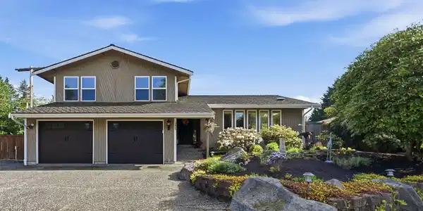3426 104th SE