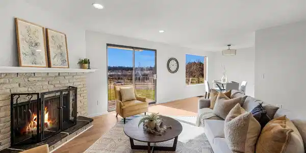 23301 Lakeview